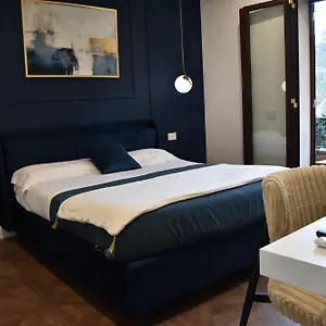 Gloden House Apartment